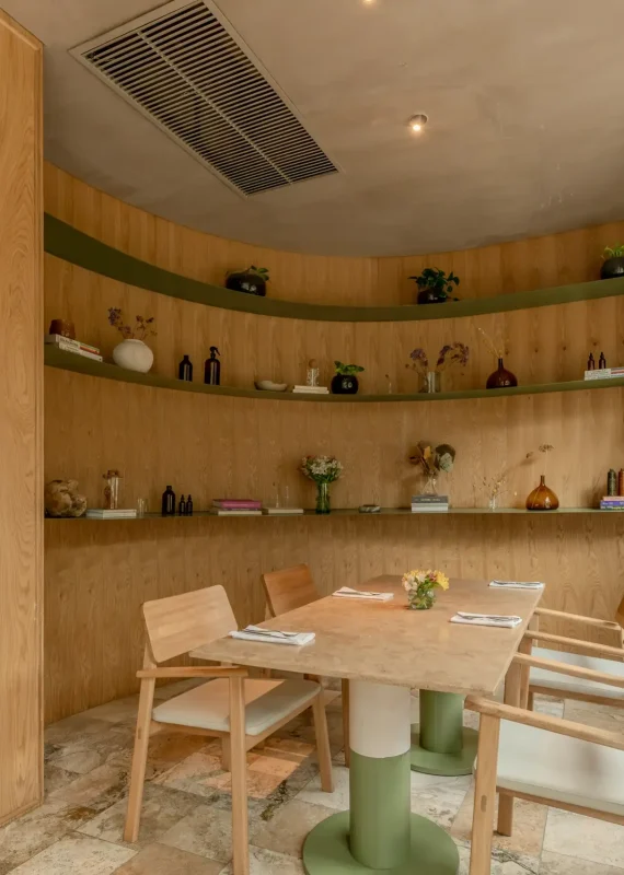 04-Real Eatery-The Charlee Hotel